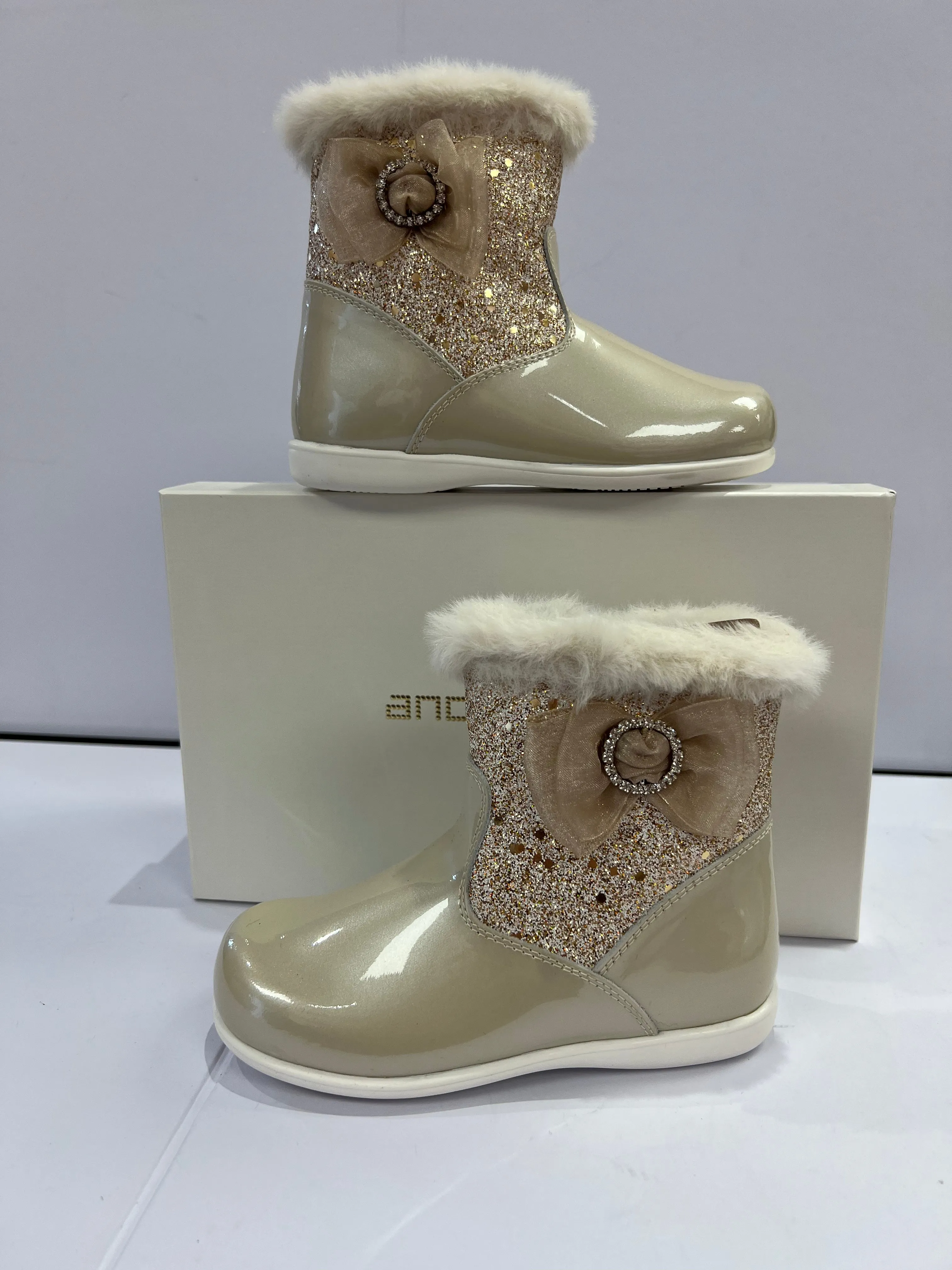 222327 Beig Gold Bow Andanines Boots