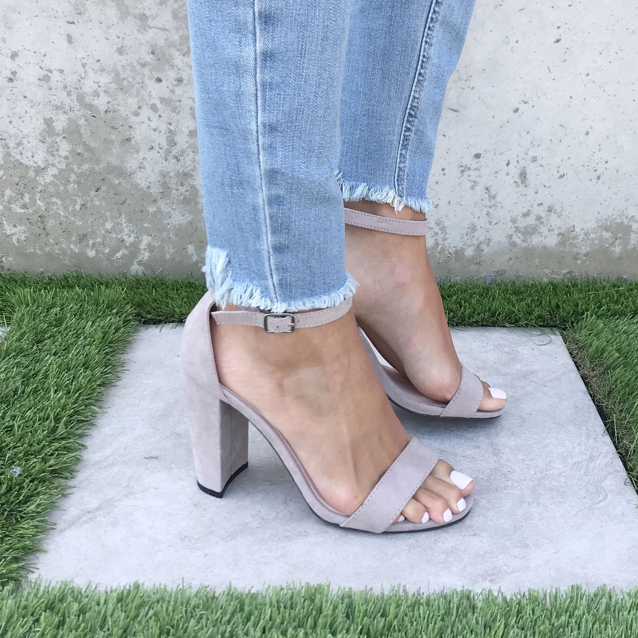 Classy Suede Heels in Grey