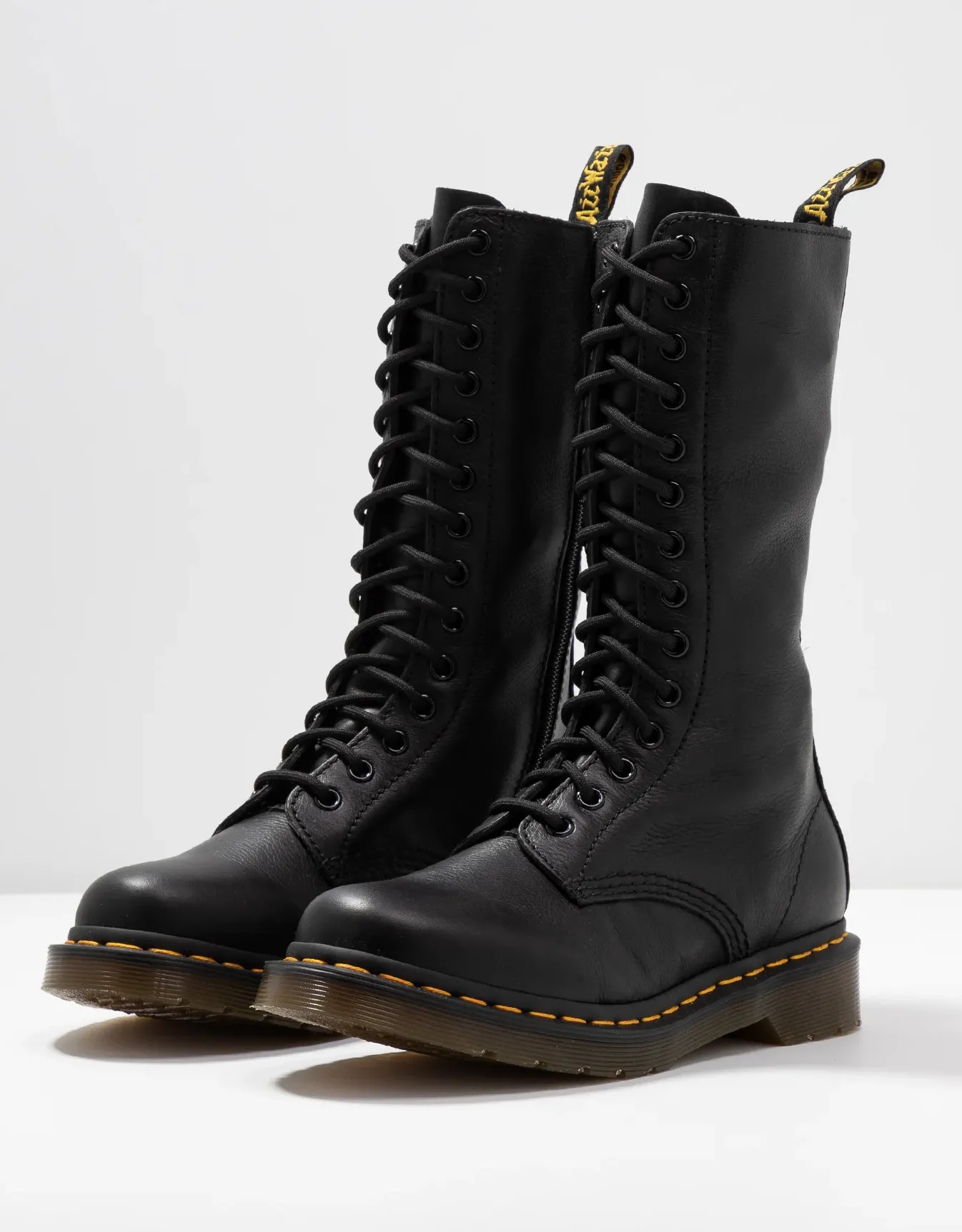 DR. MARTENS 1B99 BLACK VIRGINIA