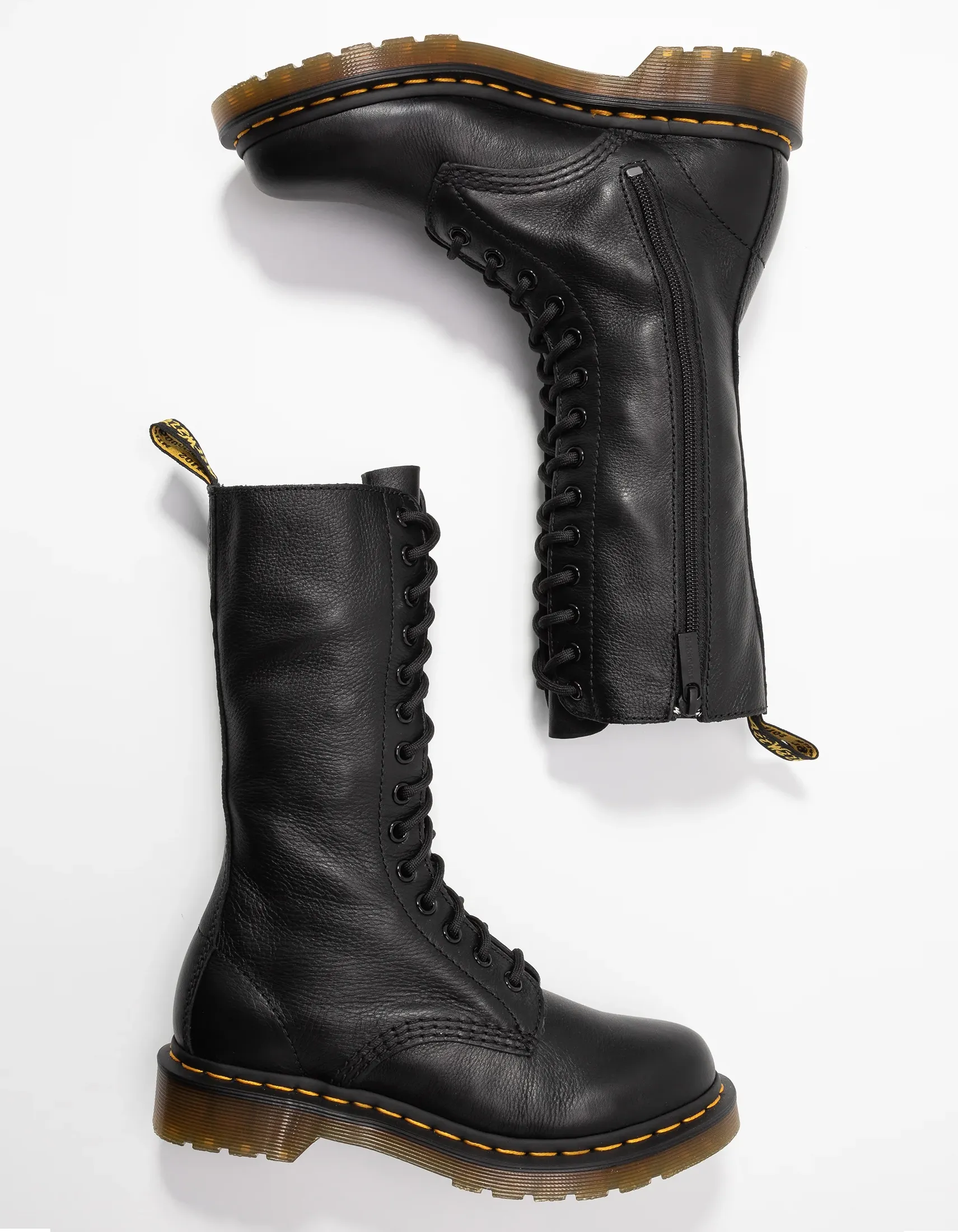 DR. MARTENS 1B99 BLACK VIRGINIA